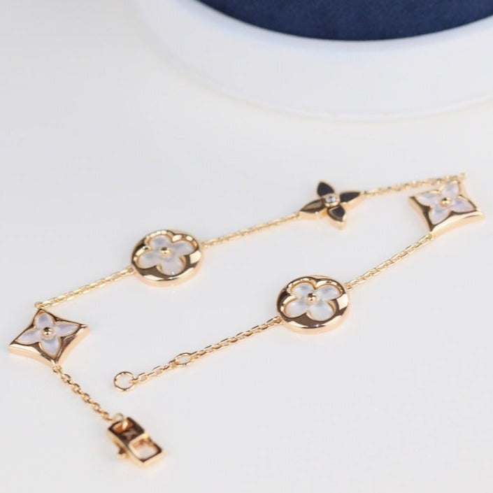 ??Loco?¡¥LEAF CLOVER BRACELET