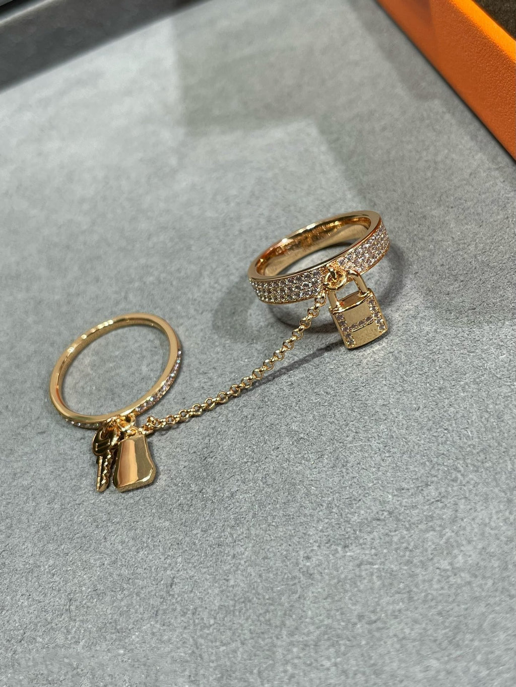 ??Loco?¡¥HM KELLY CLOCHETTE DOUBLE RING IN  WITH DIAMONDS