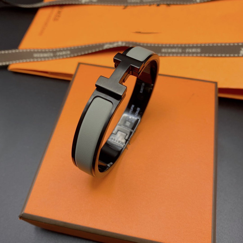 ??Loco?¡¥CLIC HM SO BLACK GREY BRACELET