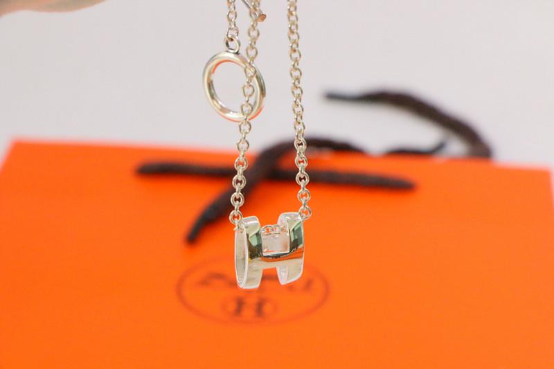 ??Loco?¡¥HM NECKLACE H LETTER OVAL SERIES