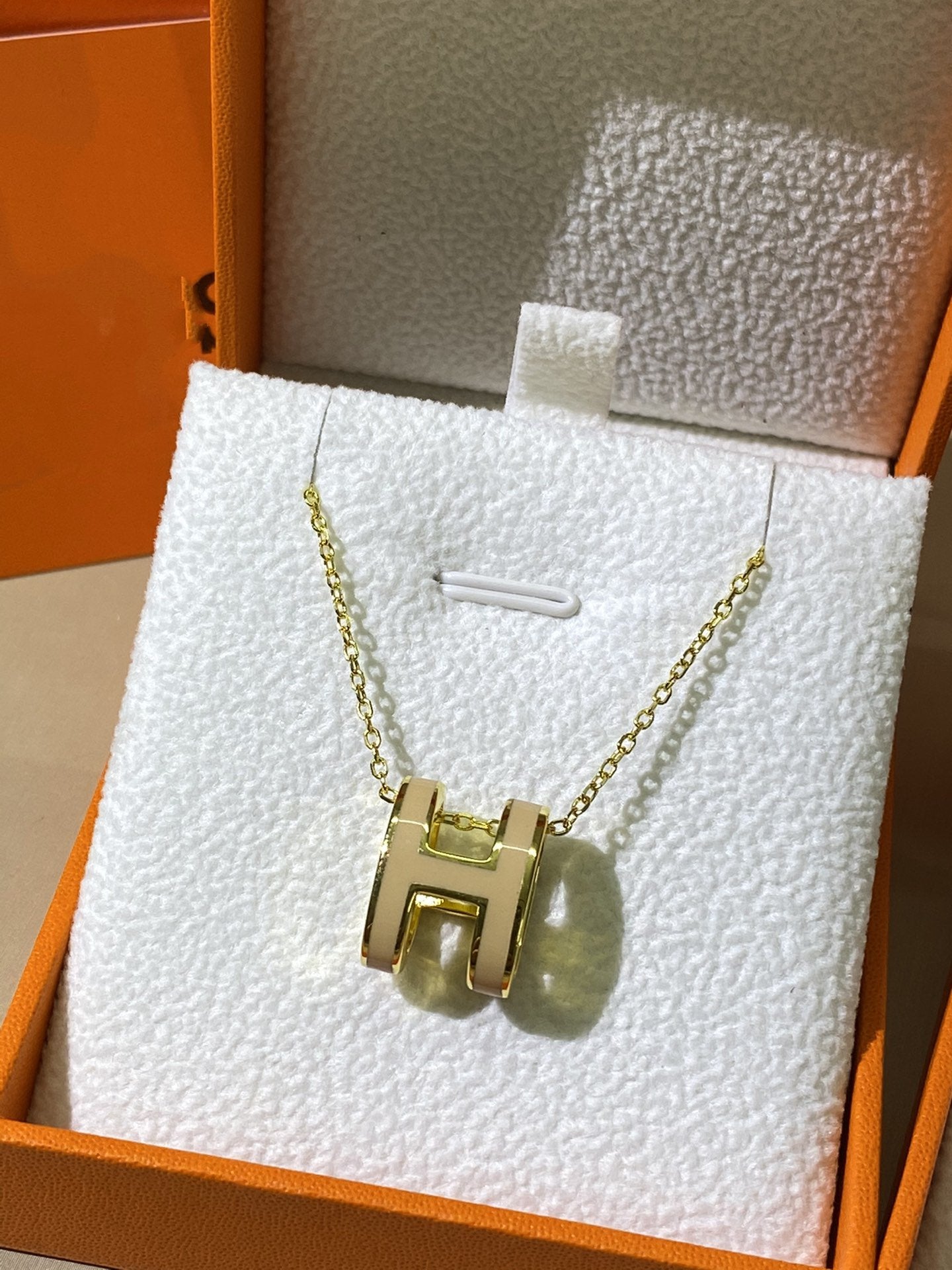 ??Loco?¡¥HM CLIC YELLOW ENAMEL GOLD NECKLACE