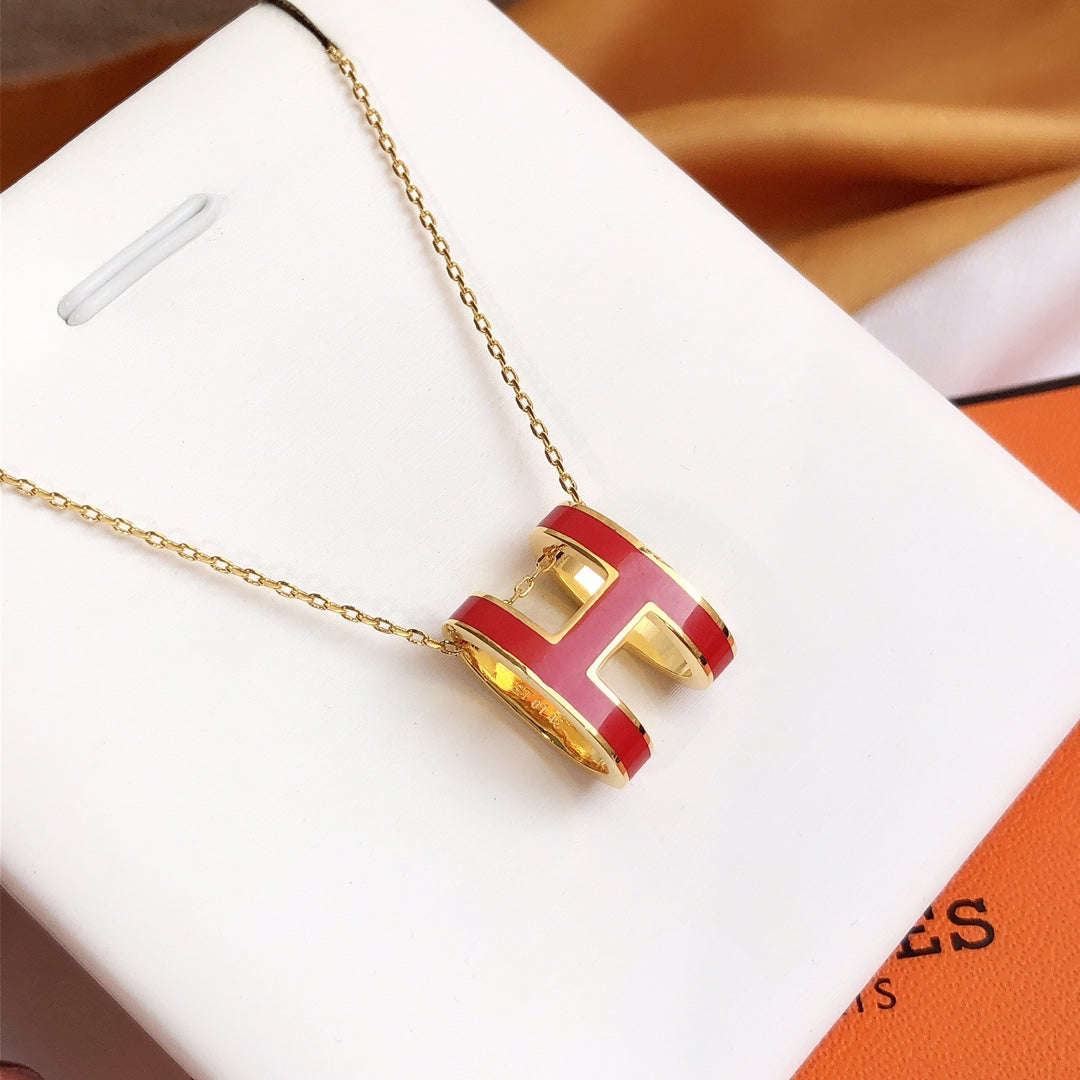 ??Loco?¡¥HM CLIC RED ENAMEL GOLD NECKLACE