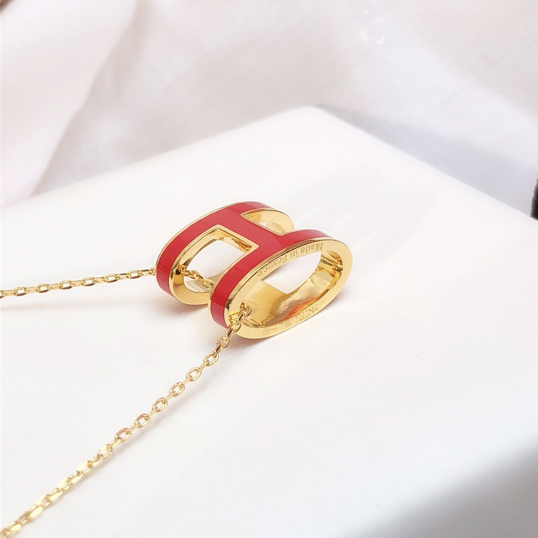 ??Loco?¡¥HM CLIC RED ENAMEL GOLD NECKLACE