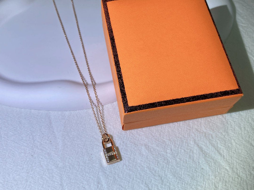 ??Loco?¡¥HM ADVANCED NICHE LOCK HEAD NECKLACE DIAMONDS