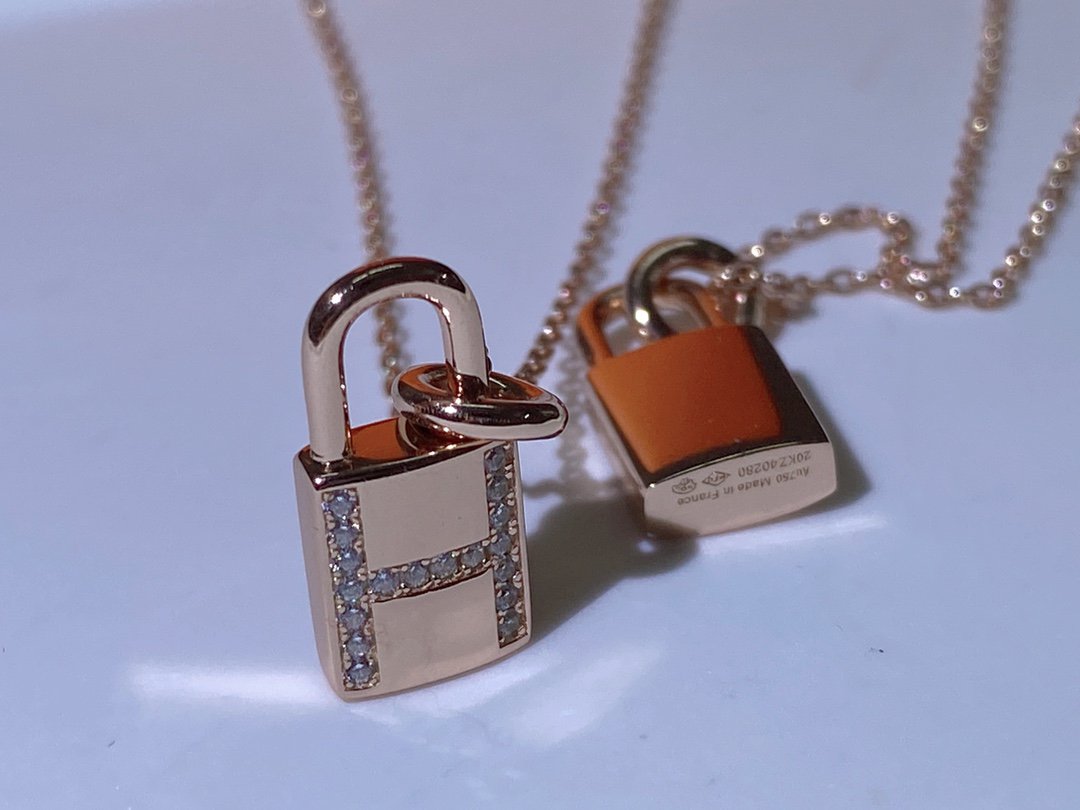 ??Loco?¡¥HM ADVANCED NICHE LOCK HEAD NECKLACE DIAMONDS