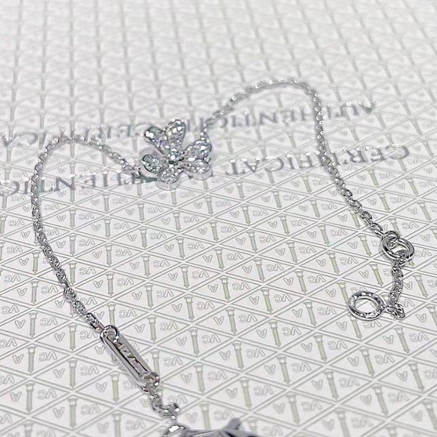 ??Loco?¡¥FRIVOLE SILVER FLOWER DIAMOND BRACELET