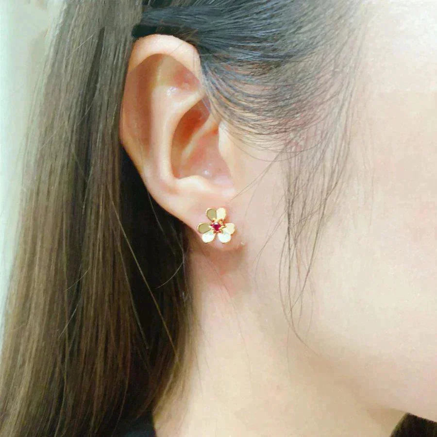 ??Loco?¡¥FRIVOLE  FLOWER PINK EARRINGS