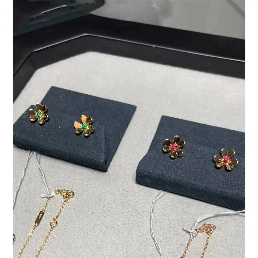 ??Loco?¡¥FRIVOLE  FLOWER PINK EARRINGS