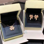 ??Loco?¡¥FRIVOLE ROSE GOLD FLOWER DIAMOND NECKLACE
