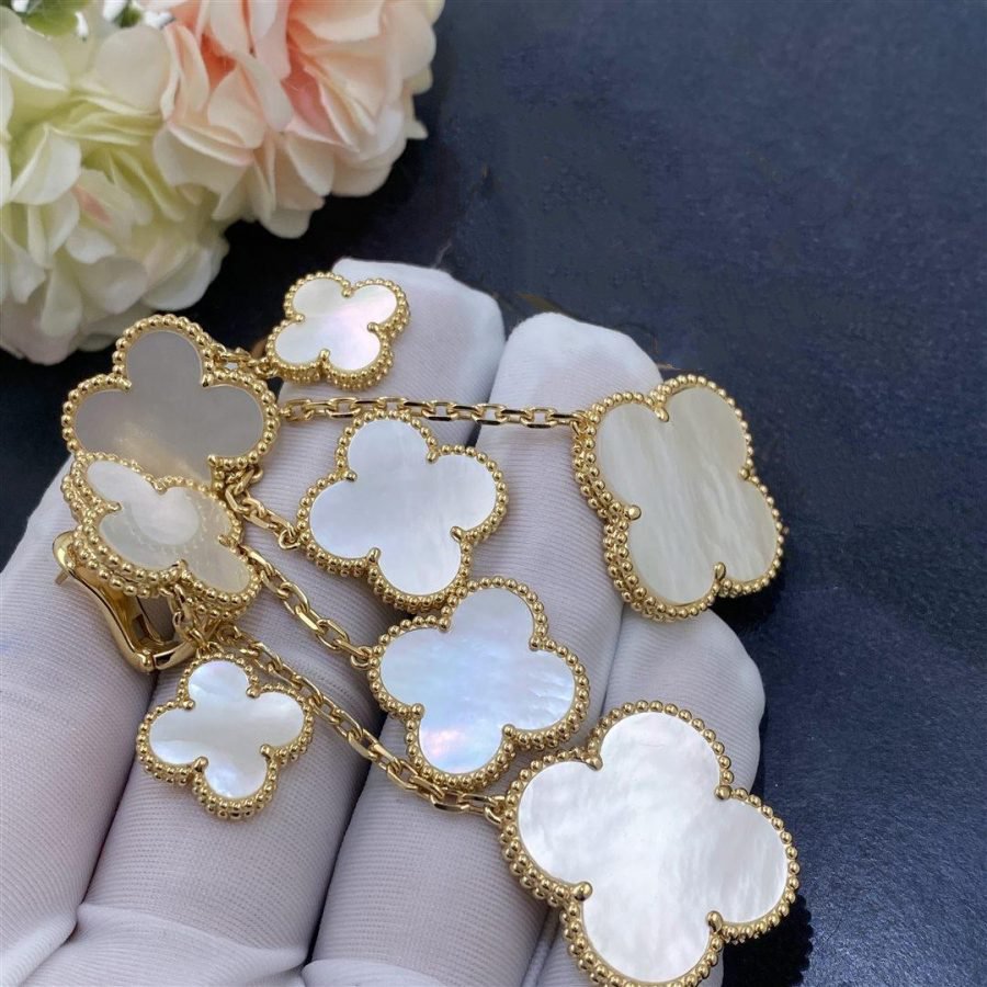 ??Loco?¡¥CLOVER EARRINGS WHITE MOP 4 MOTIFS GOLD