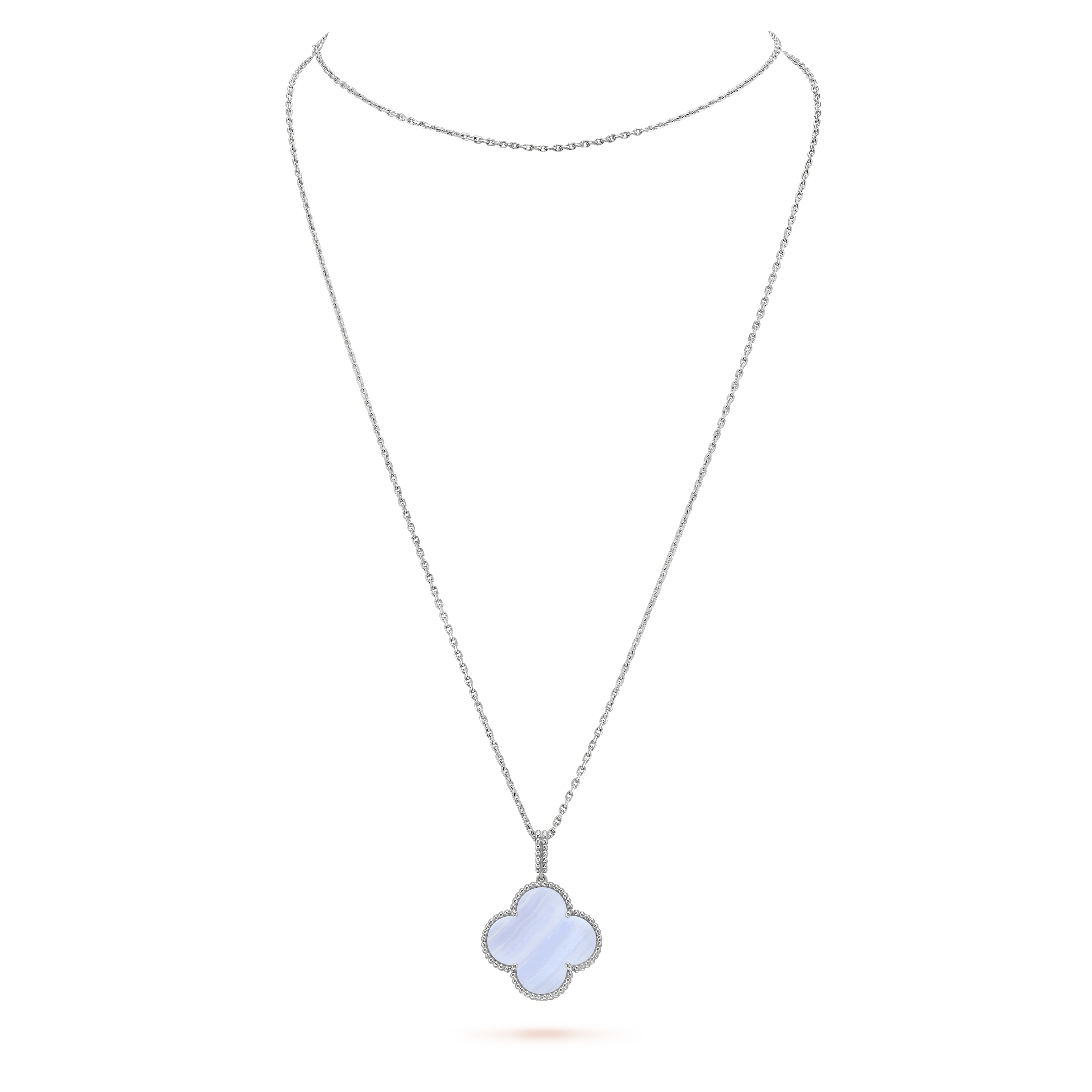 ??Loco?¡¥CLOVER SILVER CHALCEDONY BIG CLOVER NECKLACE