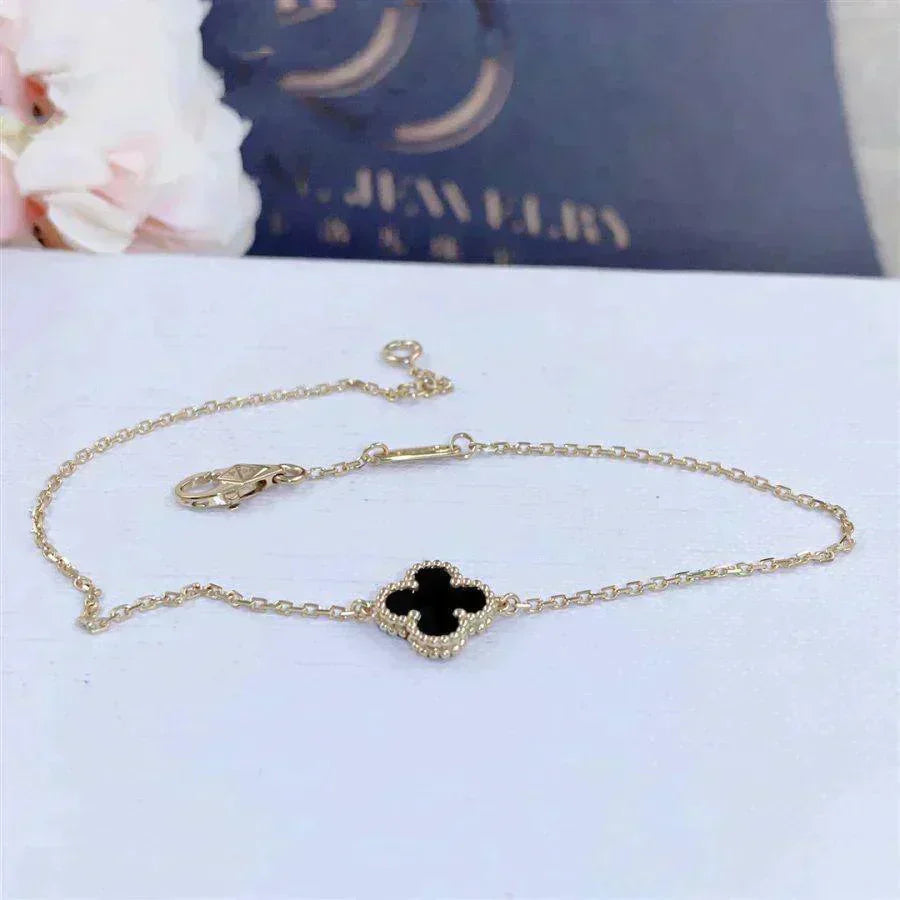 ??Loco?¡¥CLOVER ONYX SINGLE FLOWER BRACELET