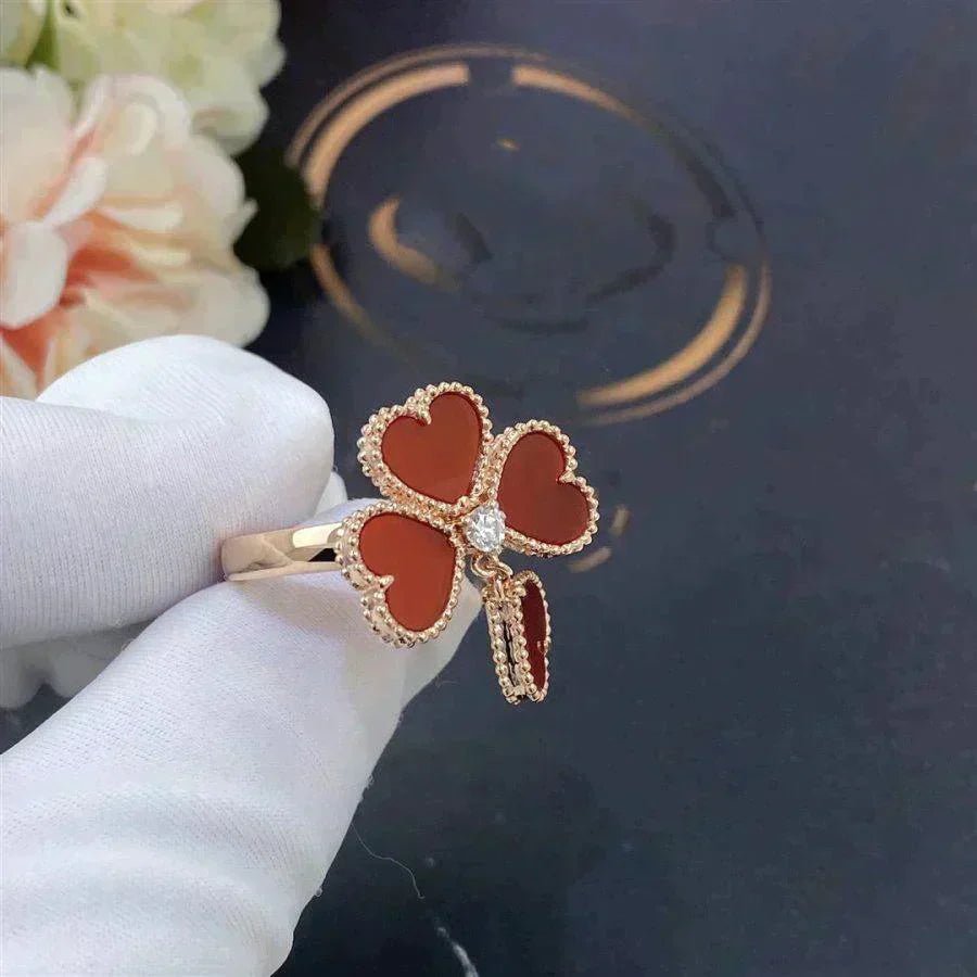 ??Loco?¡¥SWEET CLOVER CARNELIAN RING