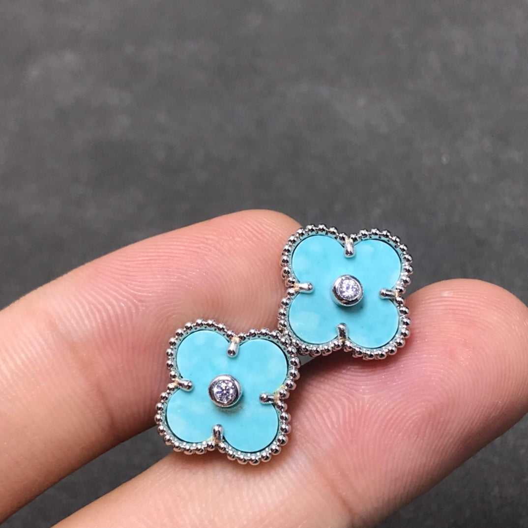 ??Loco?¡¥CLOVER 1 DIAMOND BLUE SKY SILVER EARRINGS