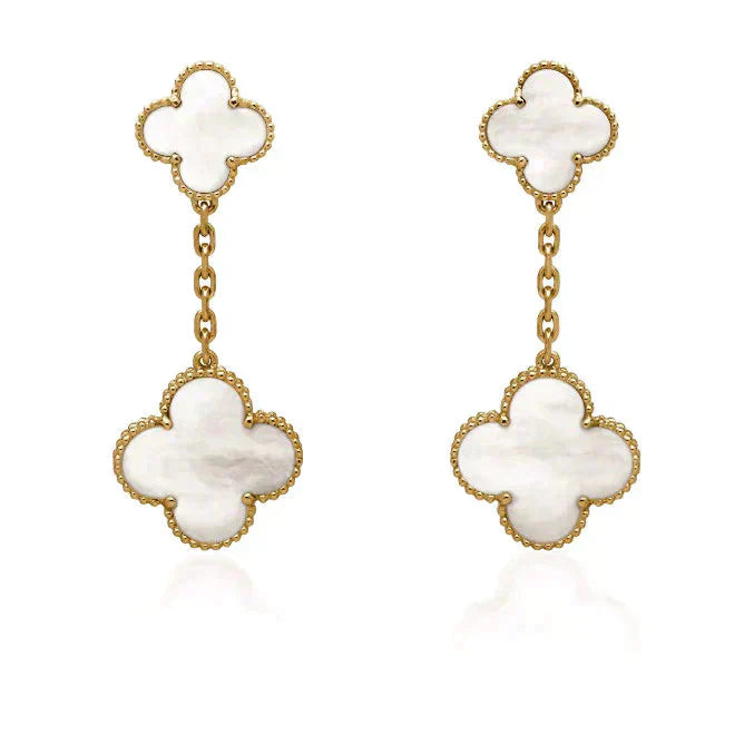 ??Loco?¡¥CLOVER 2 MOTIF WHITE MOP EARRINGS